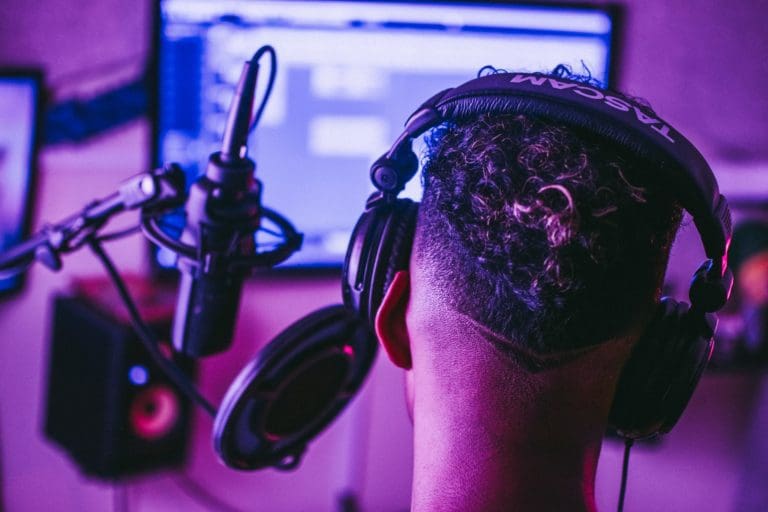 7 Tips for Recording Vocals Like a Pro in Your Home Studio